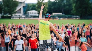Zumba Unisportwoche Gruppe